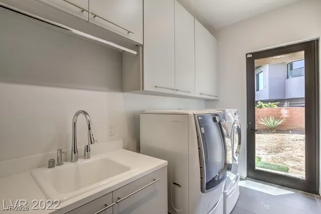 $7,000,000 | 9 Hawk Ridge Drive, Las Vegas, NV 89135