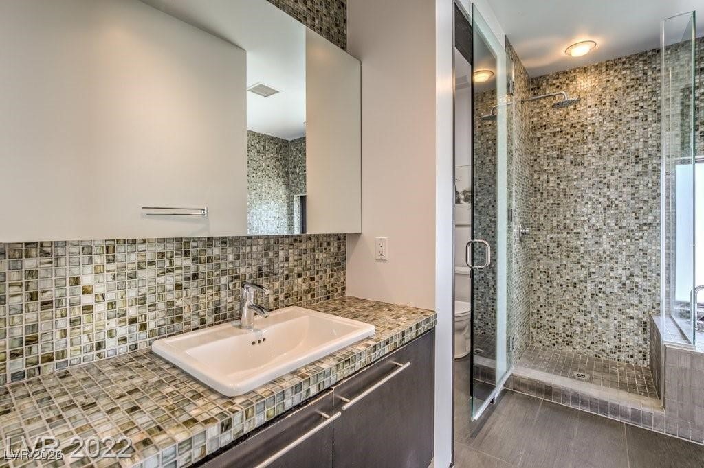 9 Hawk Ridge Drive Las Vegas, NV 89135 - Photo 28 of 50