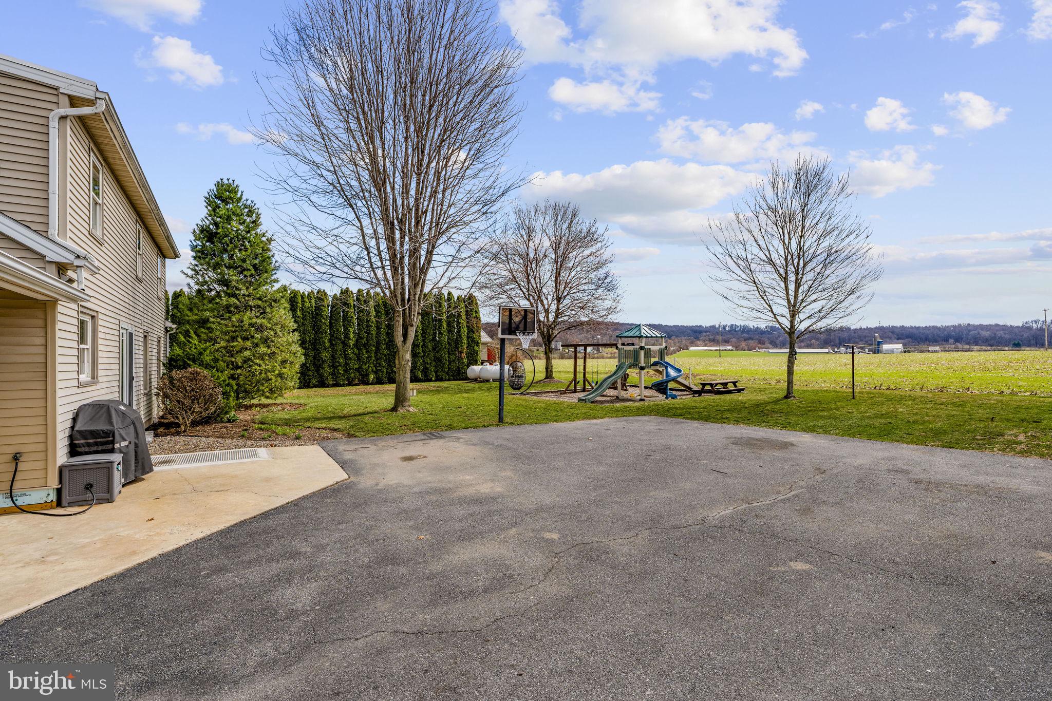 330 South Reamstown Road Ephrata, PA 17522 - Photo 11 of 58