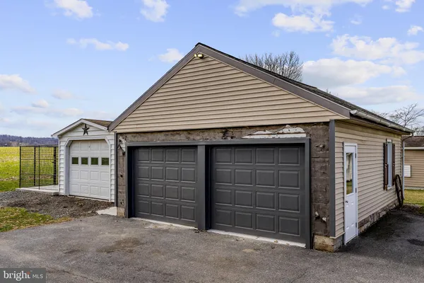 $250,000 | 330 South Reamstown Road, Ephrata, PA 17522