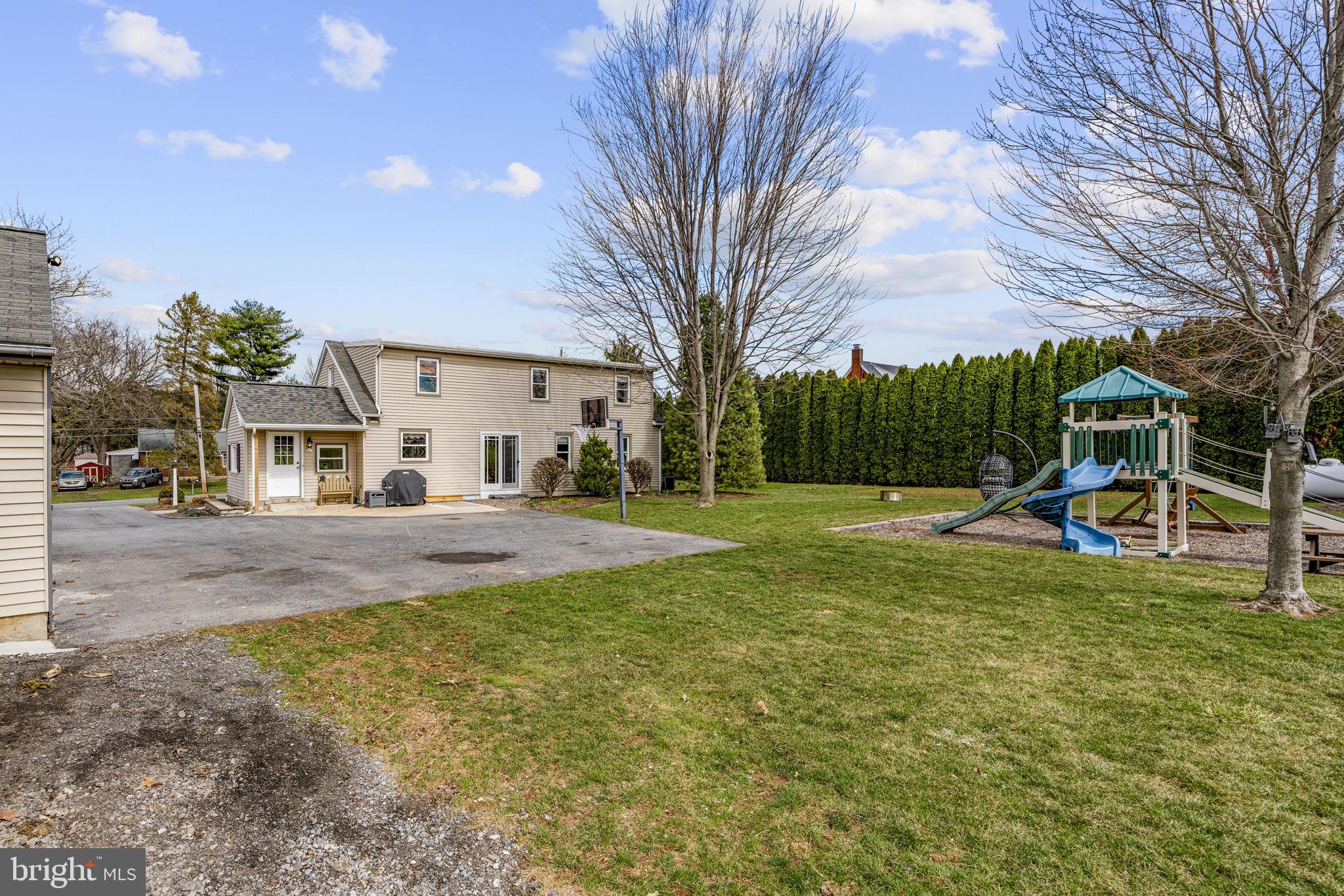 330 South Reamstown Road Ephrata, PA 17522 - Photo 16 of 58