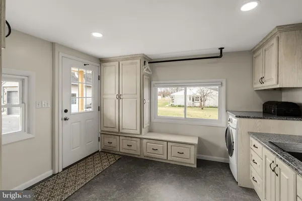 $250,000 | 330 South Reamstown Road, Ephrata, PA 17522