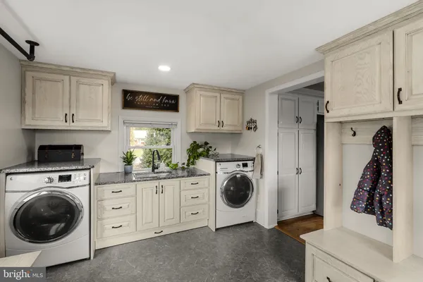 $250,000 | 330 South Reamstown Road, Ephrata, PA 17522