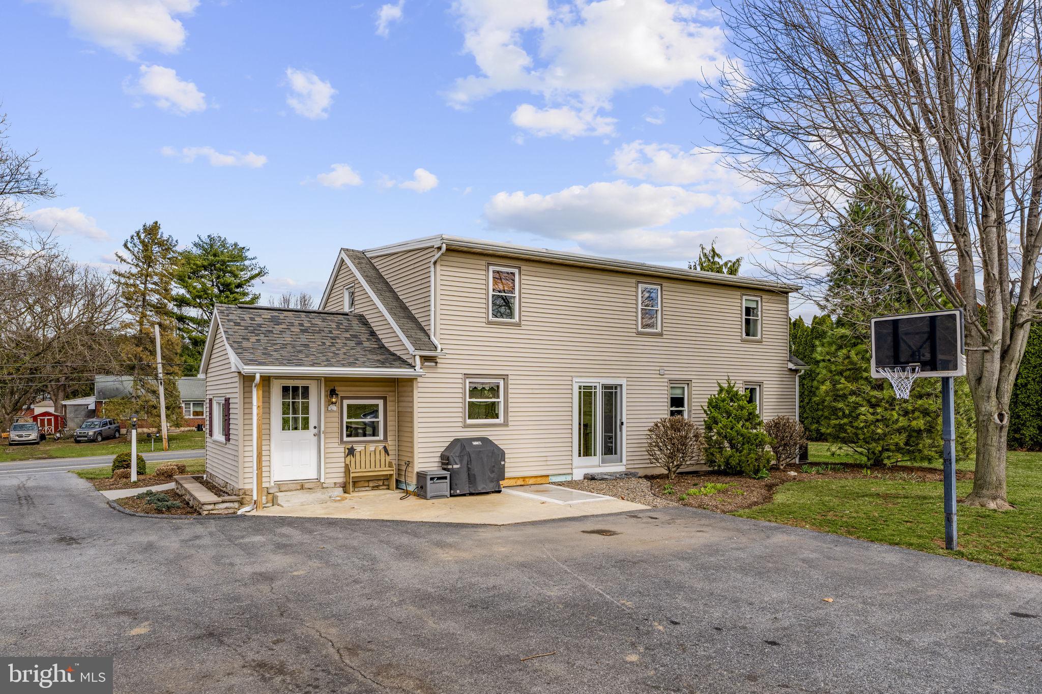 330 South Reamstown Road Ephrata, PA 17522 - Photo 10 of 58