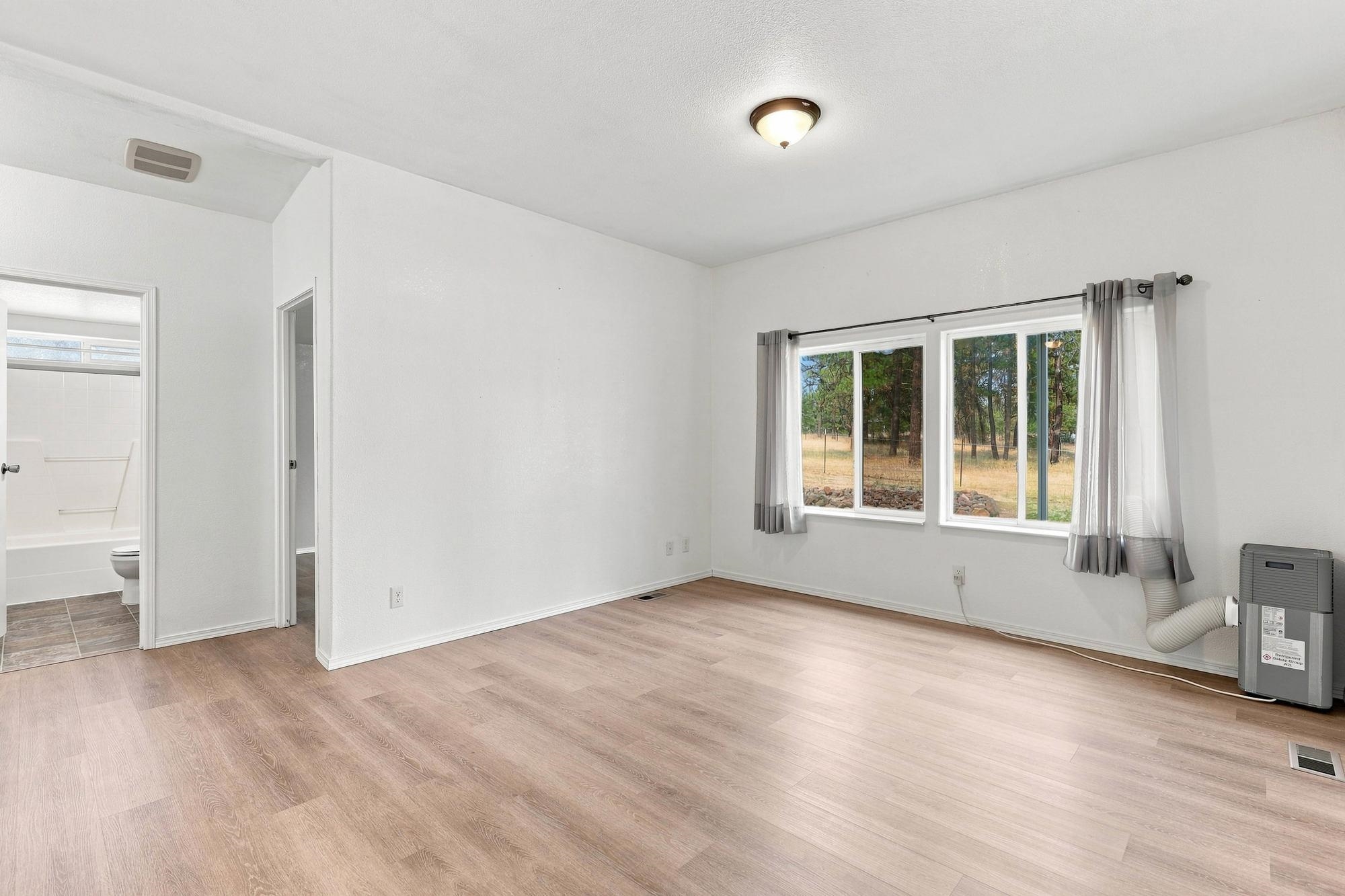 29412 West Cornwall Road Edwall, WA 99008 - Photo 8 of 46 Gallery Image 8