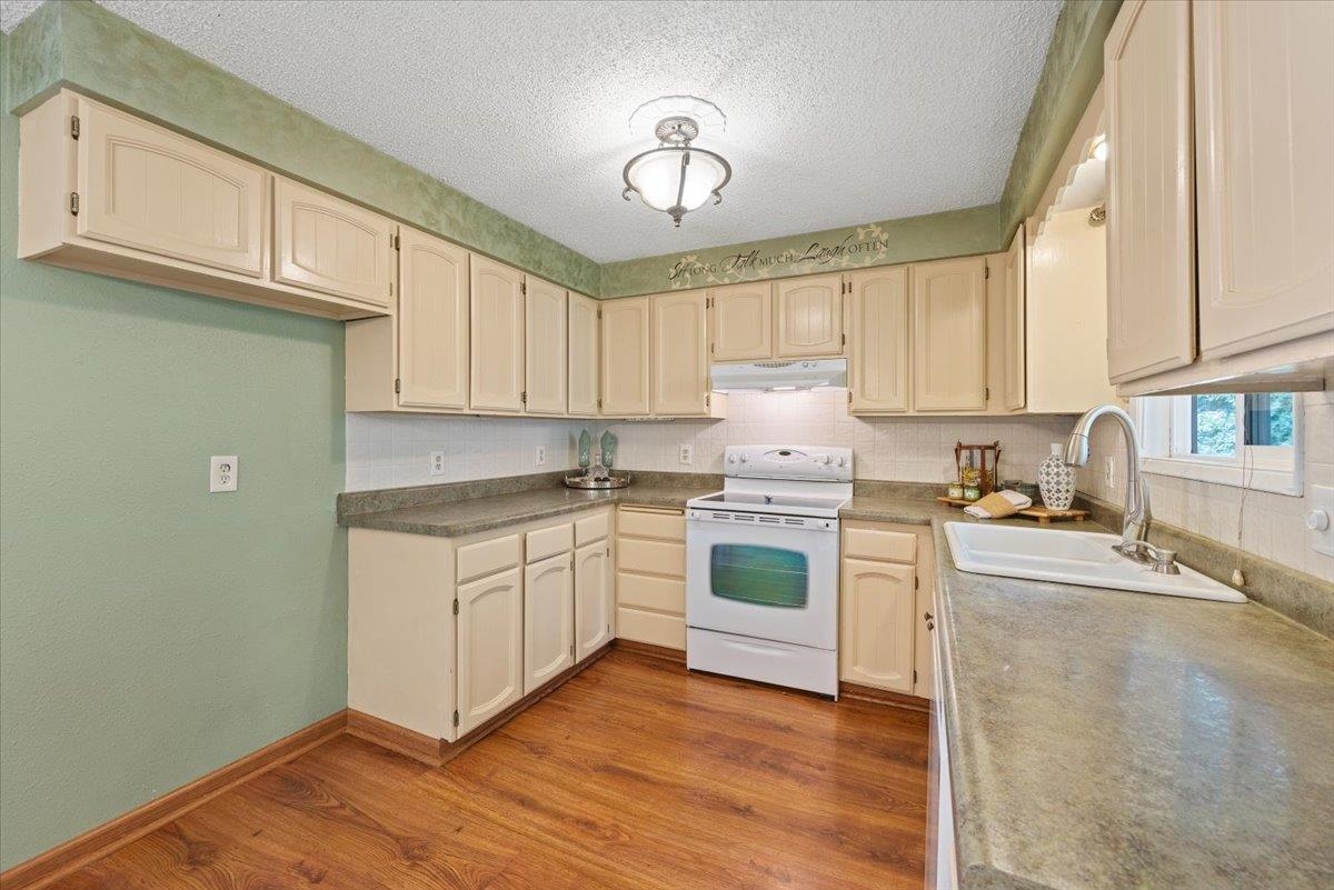 3022 South Glenn Road Spokane Valley, WA 99206 - Photo 10 of 27 Gallery Image 10