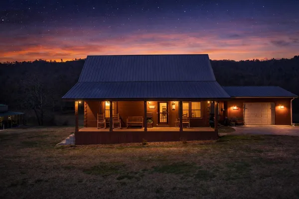 $400,000 | 3382 Back Valley Road, Trenton, GA 30752