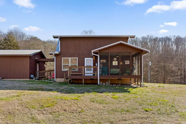 $400,000 | 3382 Back Valley Road, Trenton, GA 30752