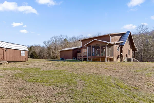$400,000 | 3382 Back Valley Road, Trenton, GA 30752