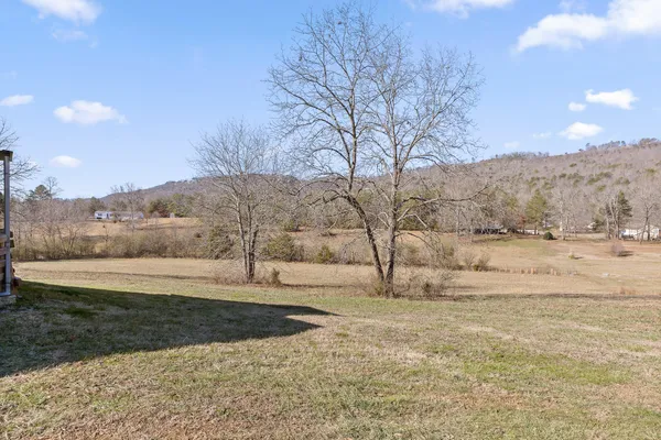 $400,000 | 3382 Back Valley Road, Trenton, GA 30752