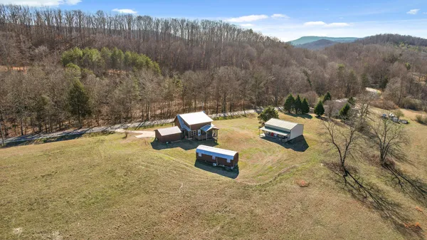 $400,000 | 3382 Back Valley Road, Trenton, GA 30752