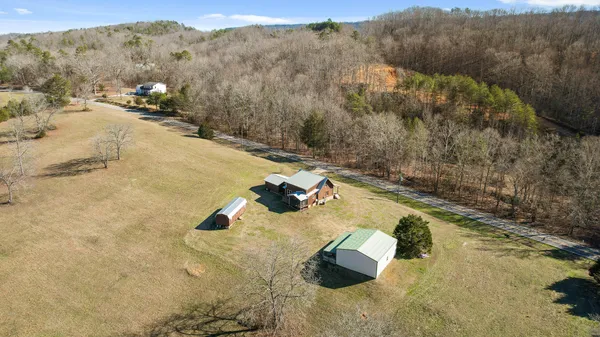 $400,000 | 3382 Back Valley Road, Trenton, GA 30752