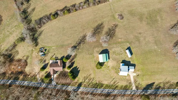 $400,000 | 3382 Back Valley Road, Trenton, GA 30752
