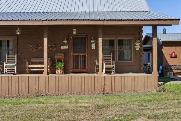 $400,000 | 3382 Back Valley Road, Trenton, GA 30752