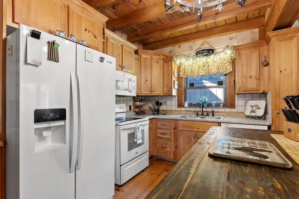 $400,000 | 3382 Back Valley Road, Trenton, GA 30752