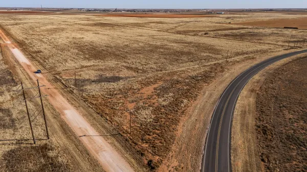 $1,100,000 | 83 Us, Seagraves, TX 79359