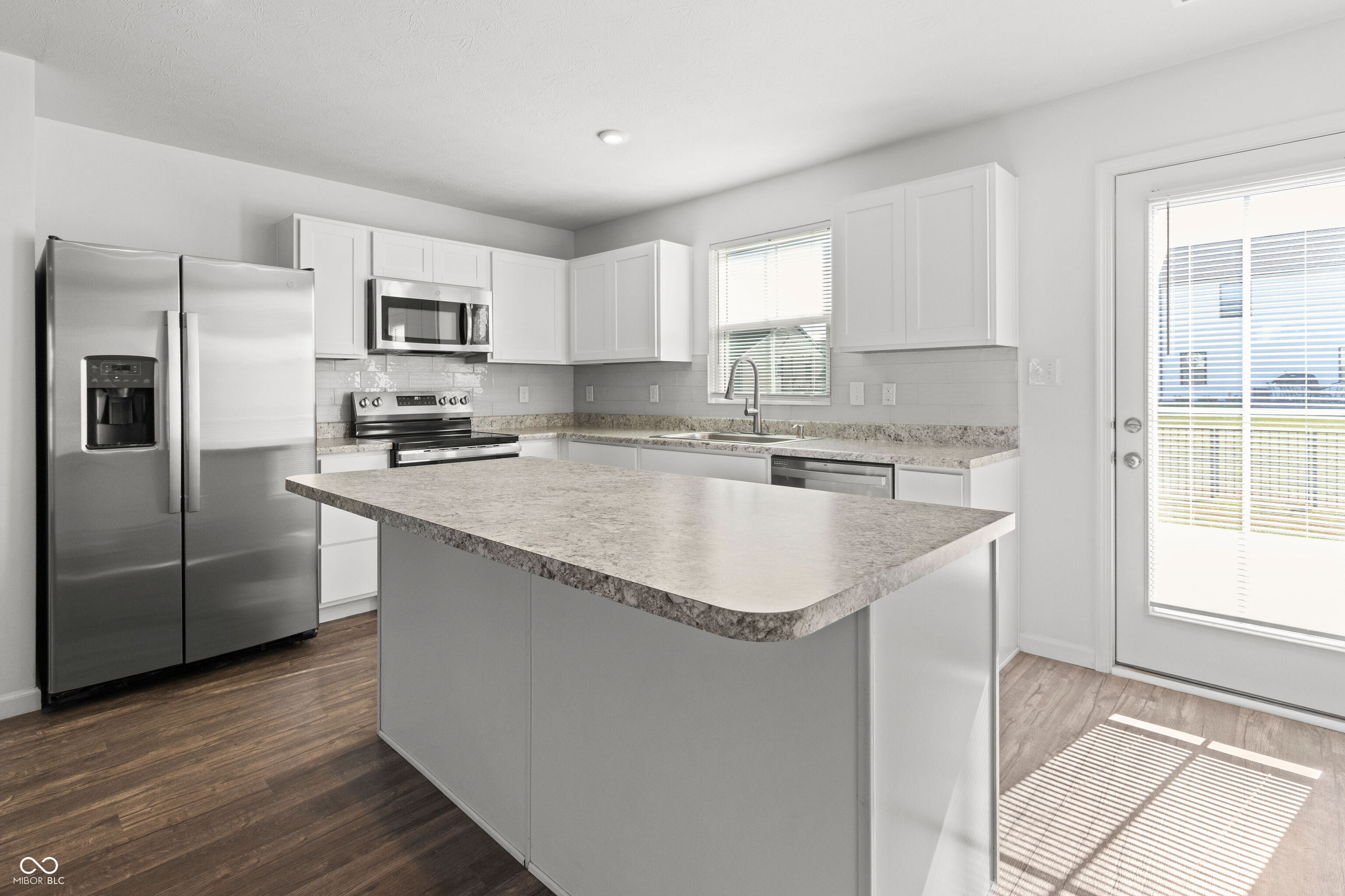 8511 Fownes Lane Pendleton, IN 46064 - Photo 4 of 21