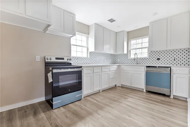 $2,000 | 650 Mc Clendon Street, Corpus Christi, TX 78404