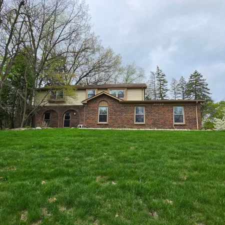 $575,000 | 30129 Deer Run, Farmington Hills, MI 48331