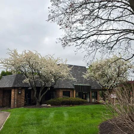$575,000 | 30129 Deer Run, Farmington Hills, MI 48331