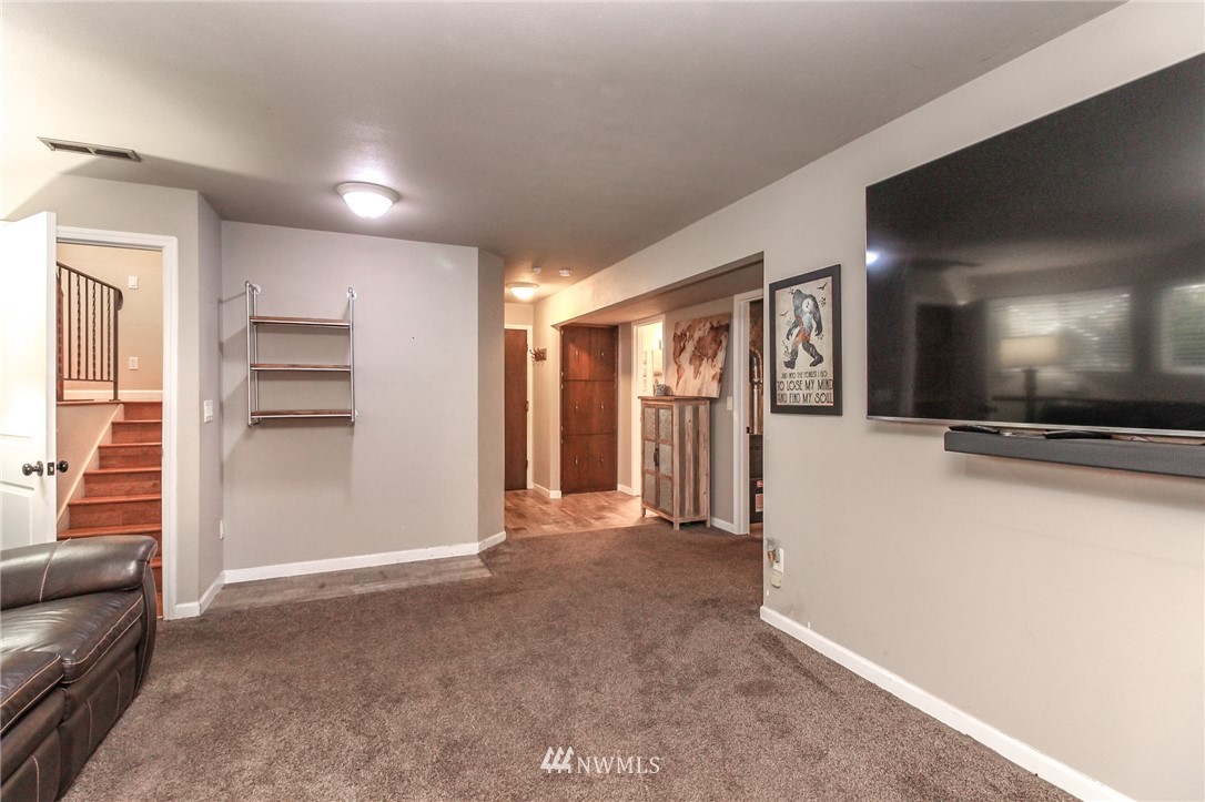 2003 Northeast 16th Street Renton, WA 98056 - Photo 23 of 35