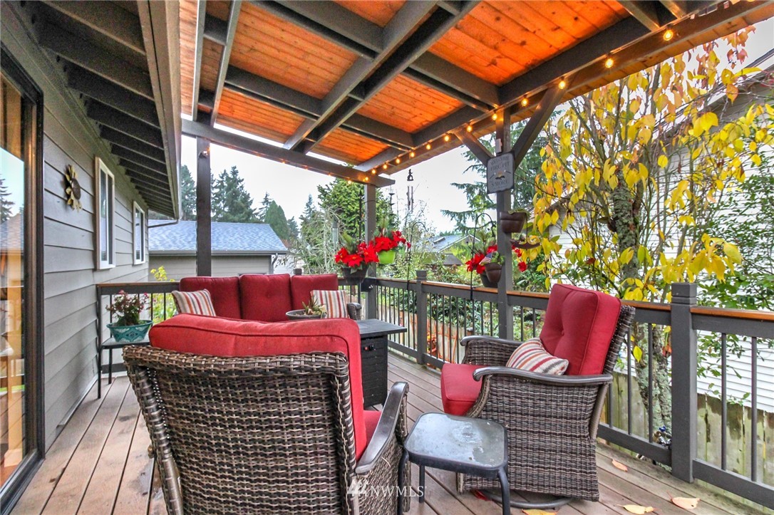 2003 Northeast 16th Street Renton, WA 98056 - Photo 28 of 35