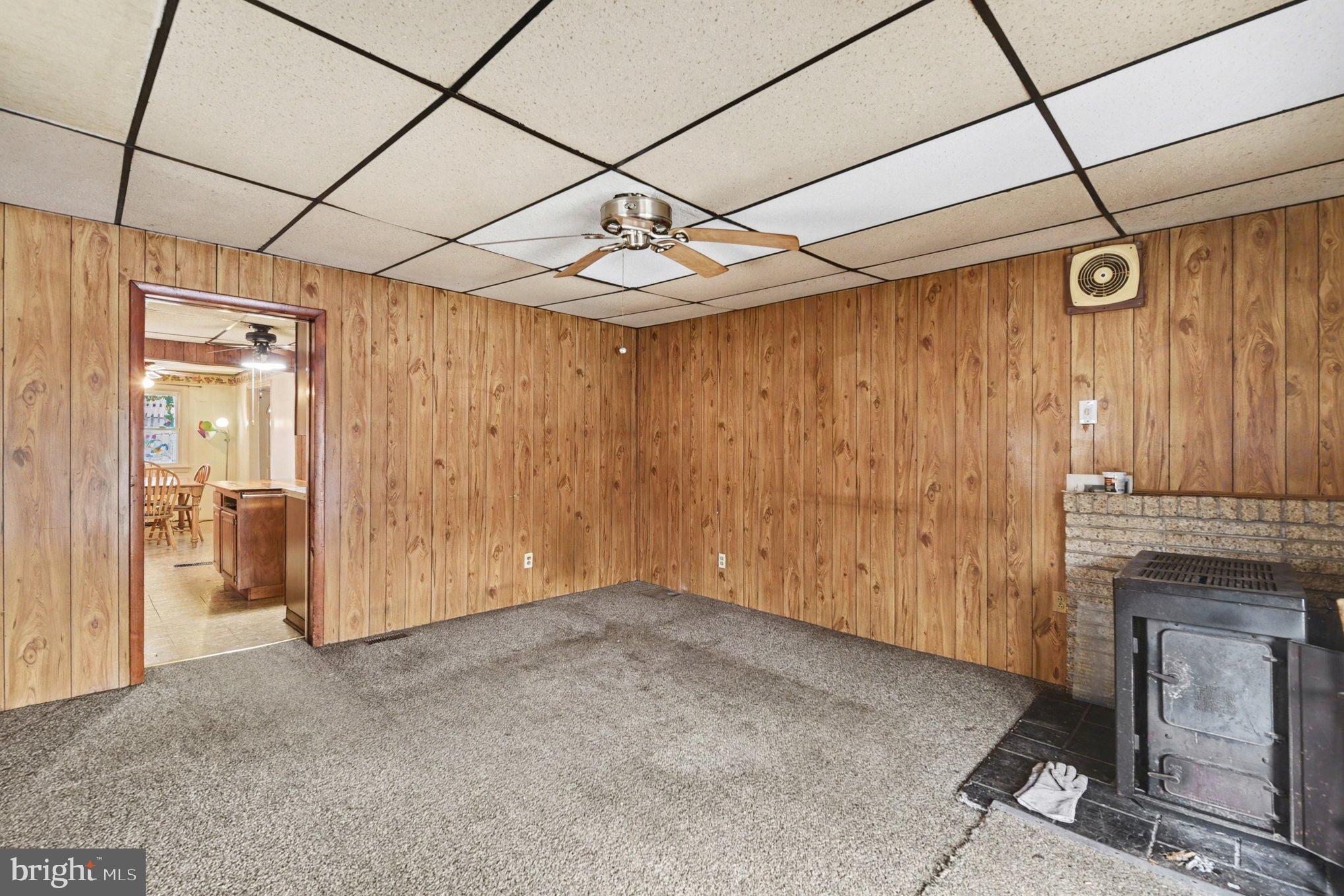 1433 Old Philadelphia Road Aberdeen, MD 21001 - Photo 7 of 32 a view of small space