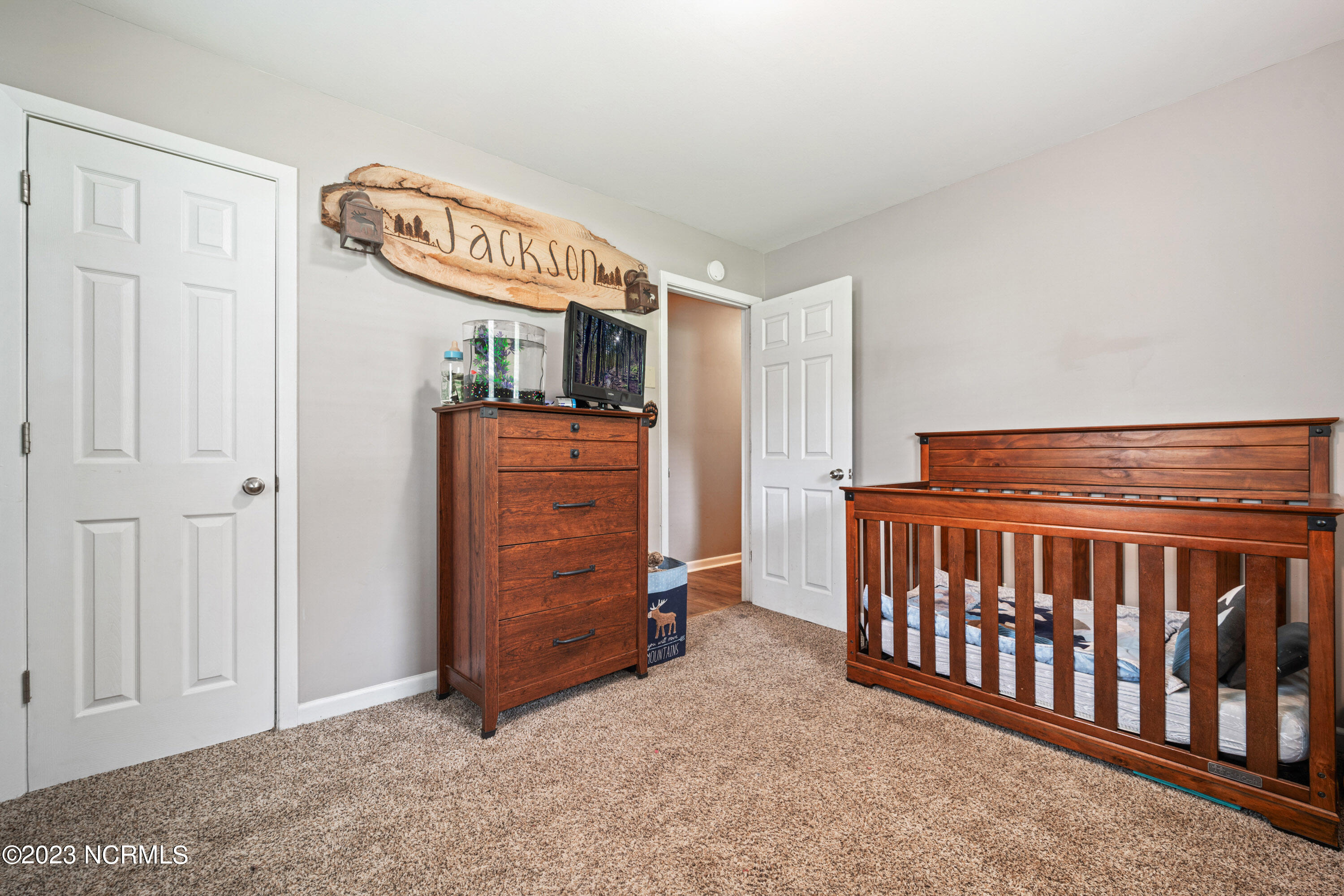 609 Dennis Road Jacksonville, NC 28546 - Photo 38 of 40 ROOM 2