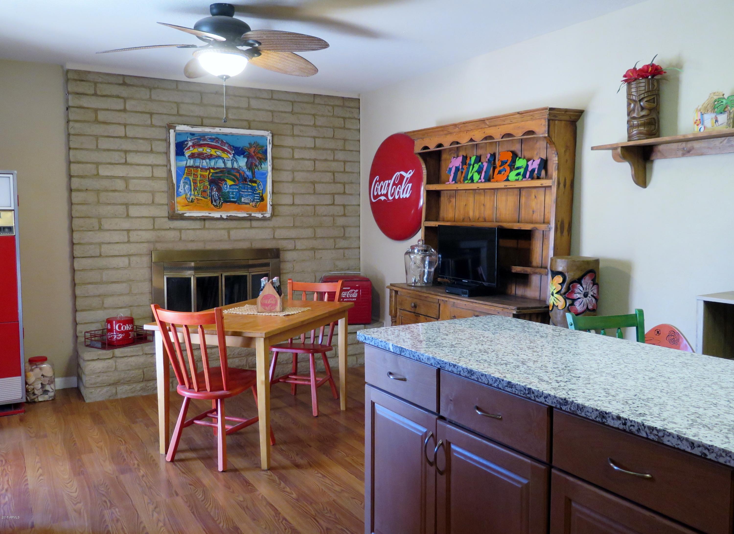 3219 West Shangri-la Road Phoenix, AZ 85029 - Photo 3 of 31 dining room