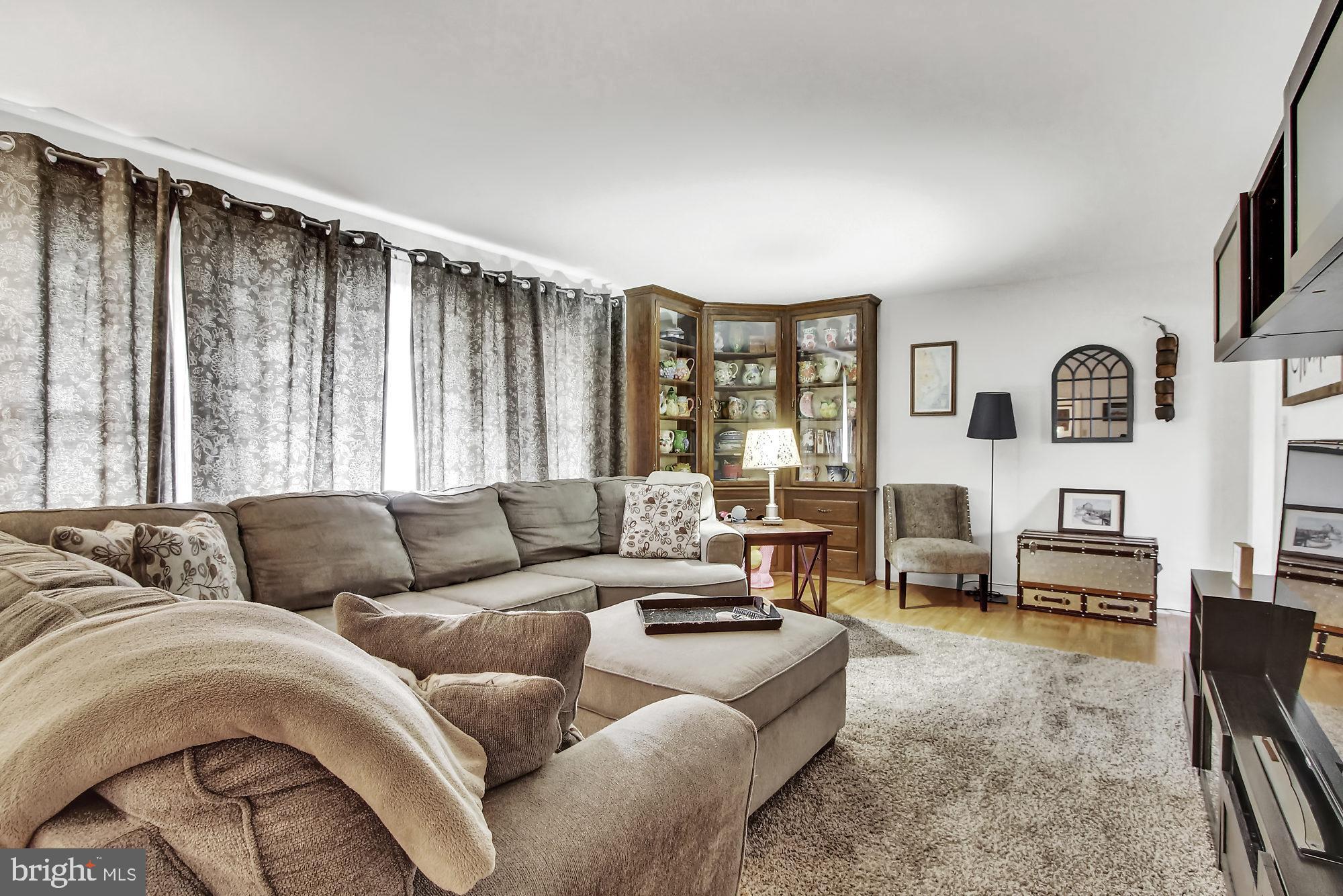 1860 Lilac Road York, PA 17408 - Photo 8 of 25