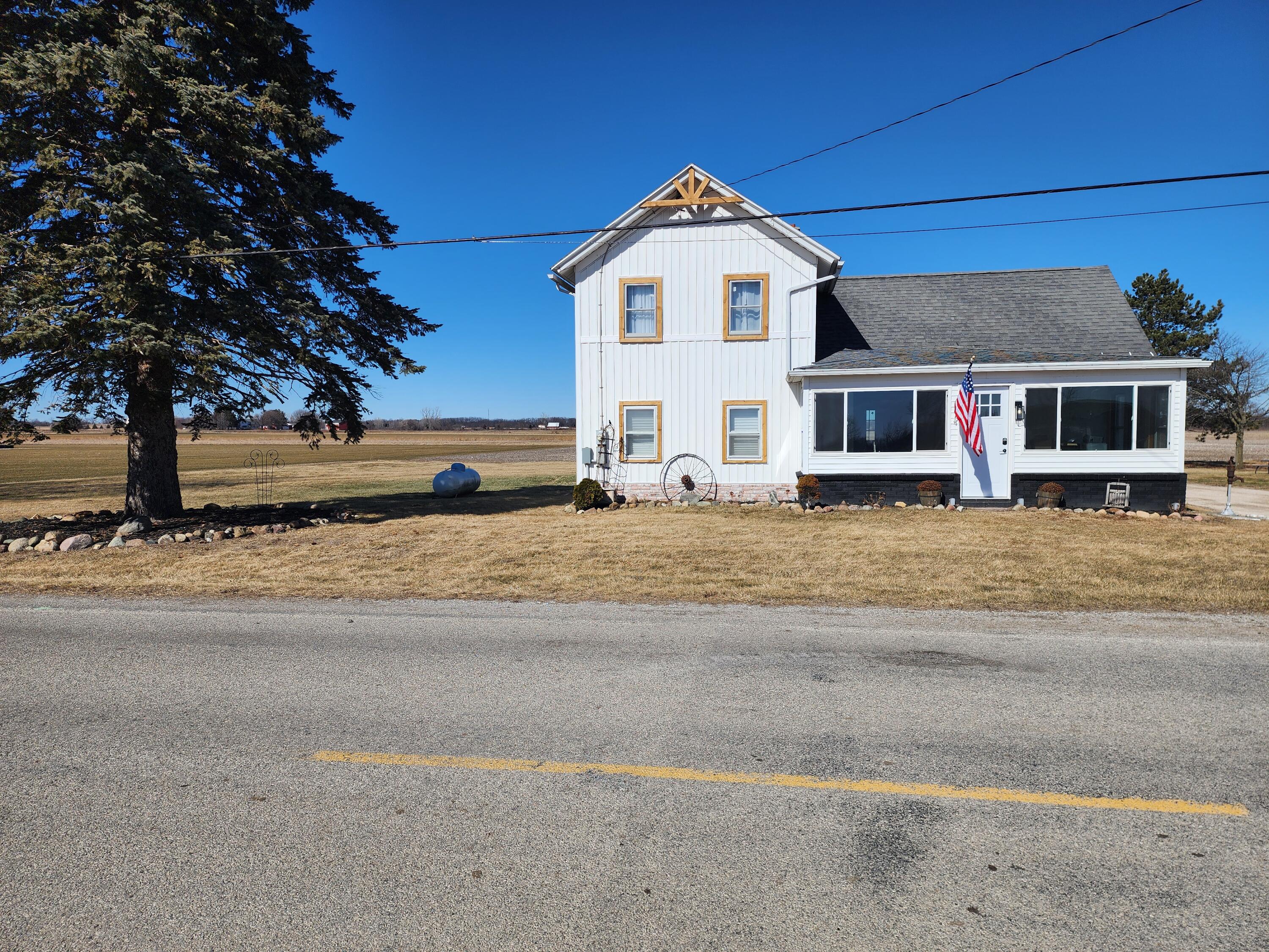 6584 Holloway Road Britton, MI 49229 - Photo 2 of 84 20260301_135910