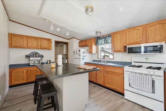 $319,900 | 1928 West Lunenburg Road, Lunenburg, VT 05906