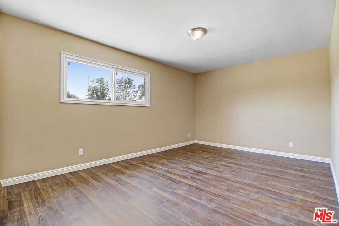 4115 Kansas Avenue Riverside, CA 92507 - Photo 8 of 12