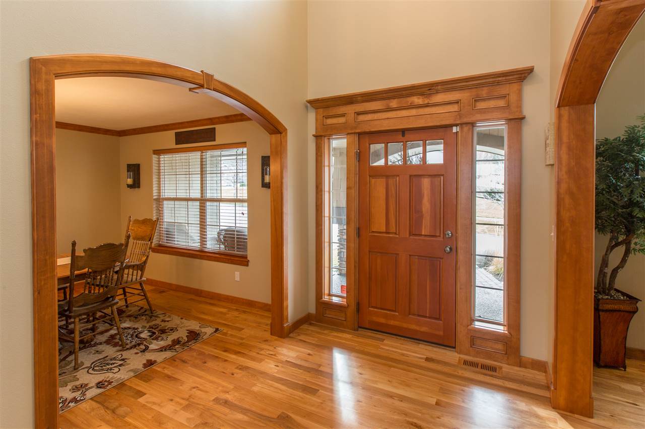 5317 East Rosedale Lane Spokane, WA 99223 - Photo 2 of 20 Gallery Image 2
