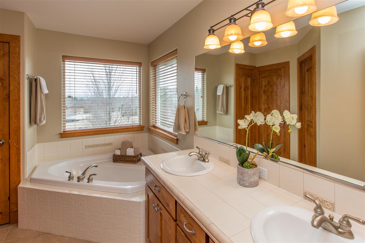 5317 East Rosedale Lane Spokane, WA 99223 - Photo 14 of 20 Gallery Image 14