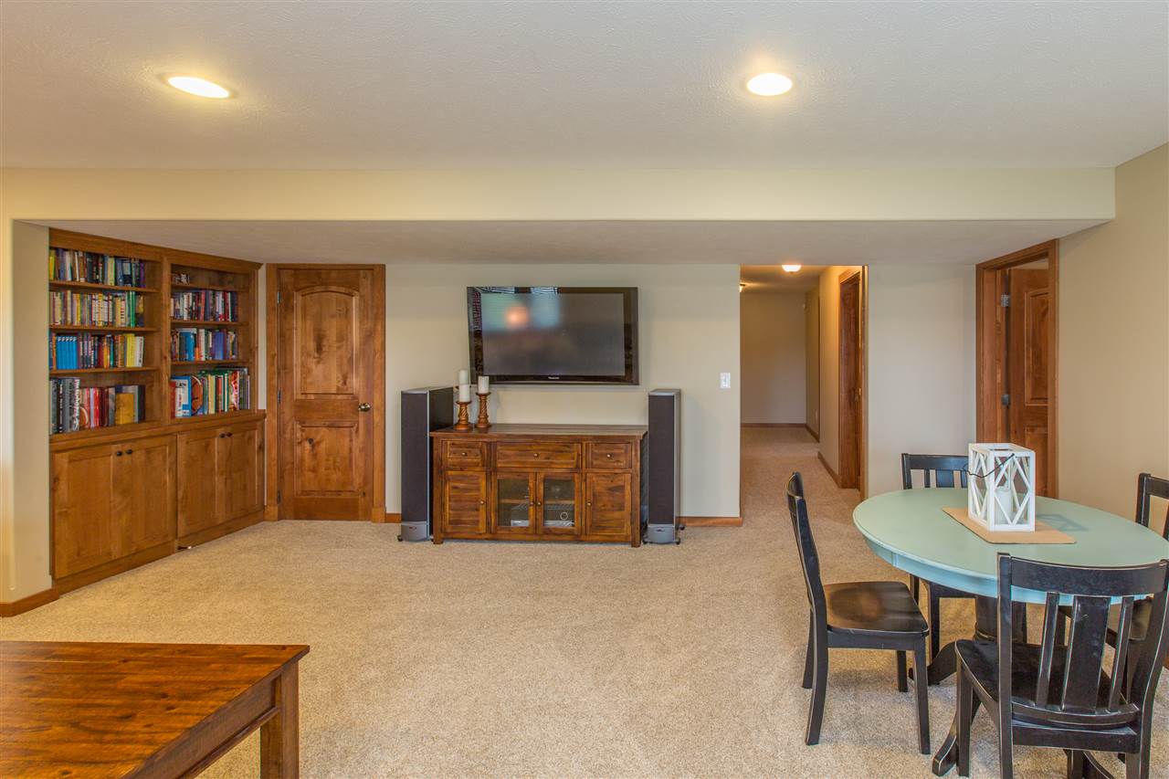 5317 East Rosedale Lane Spokane, WA 99223 - Photo 18 of 20 Gallery Image 18