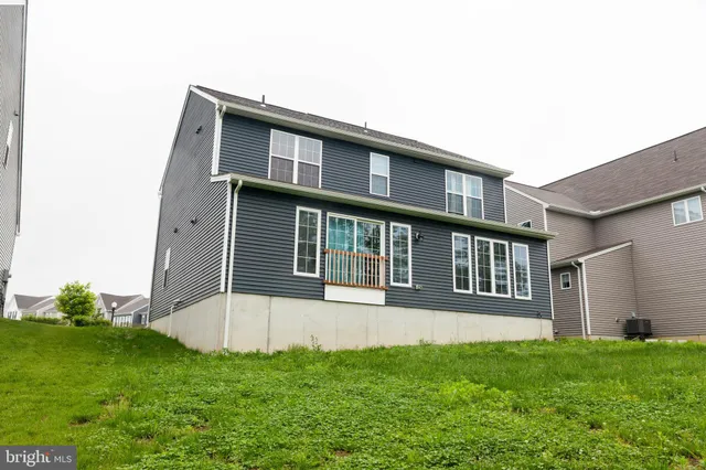 $460,000 | 1722 Bradley Drive, Harrisburg, PA 17110