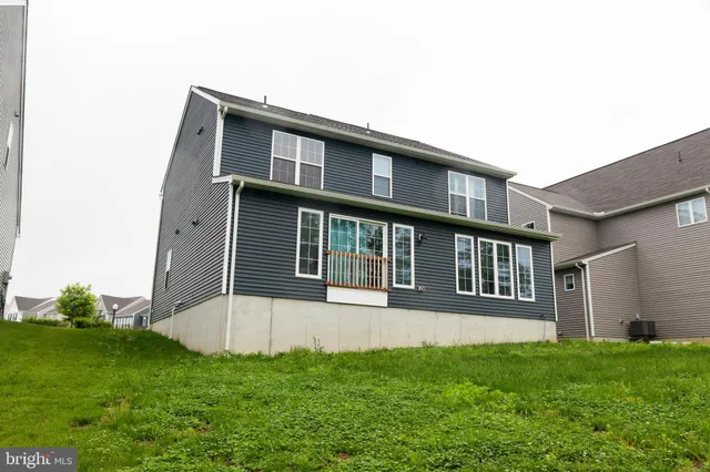 $460,000 | 1722 Bradley Drive, Harrisburg, PA 17110