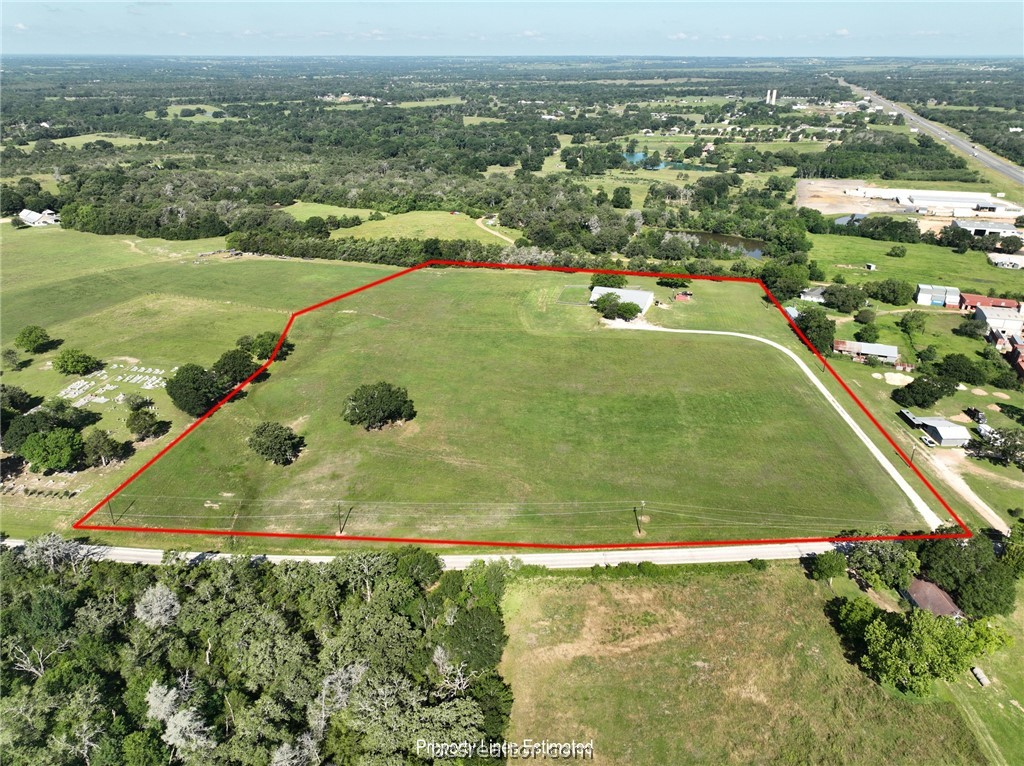 126 South Berlin Road Brenham, TX 77833 - Photo 2 of 30 view of a city