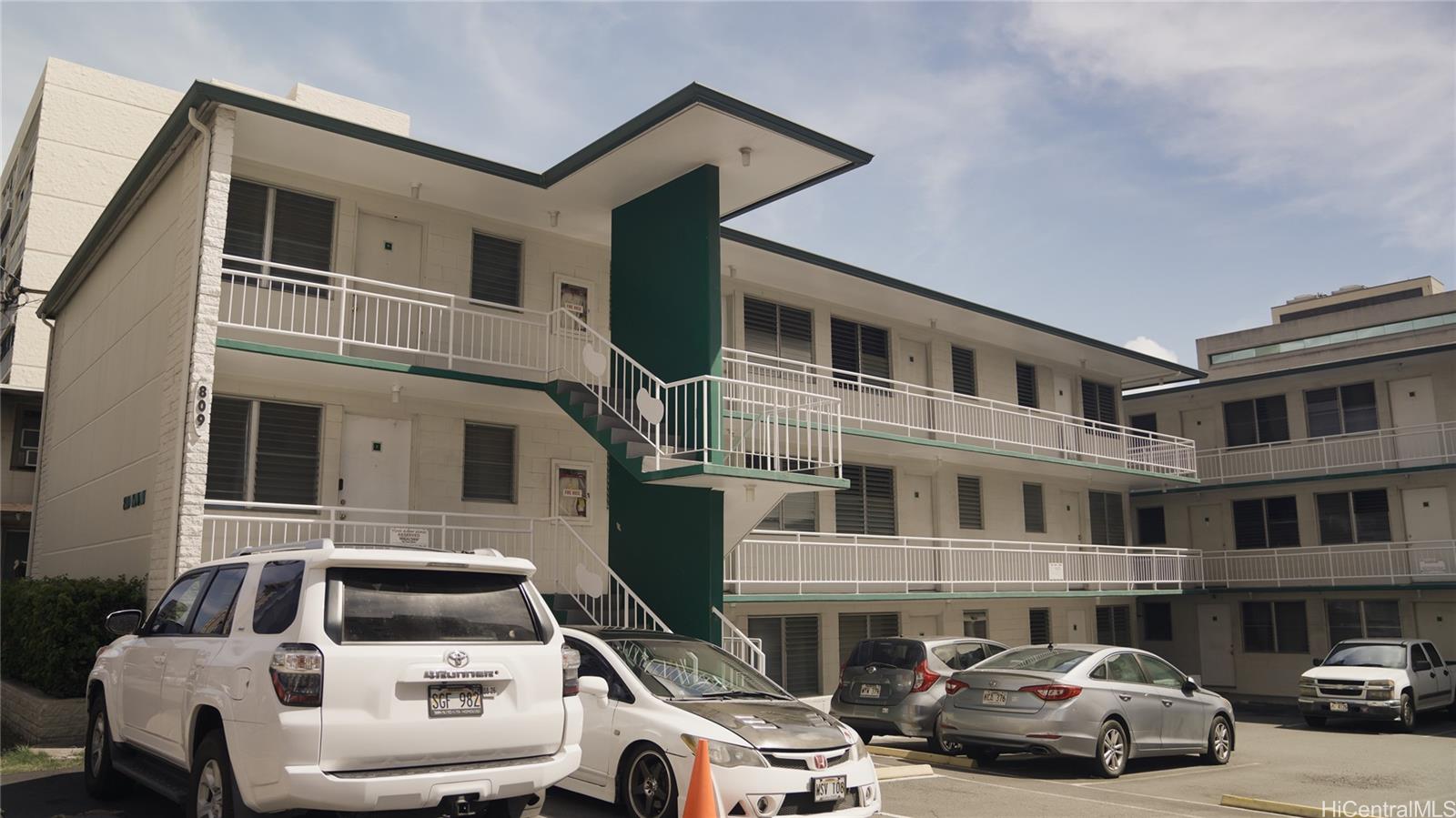 809 Kinau Street Honolulu, HI 96813 - Photo 3 of 9