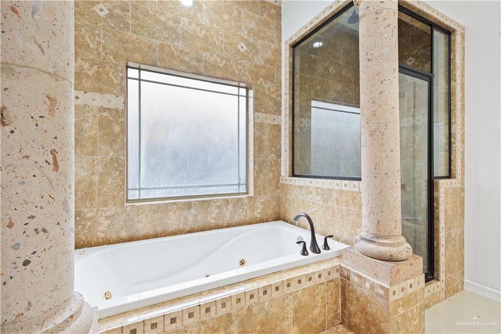 2020 Rice Avenue McAllen, TX 78504 - Photo 11 of 26