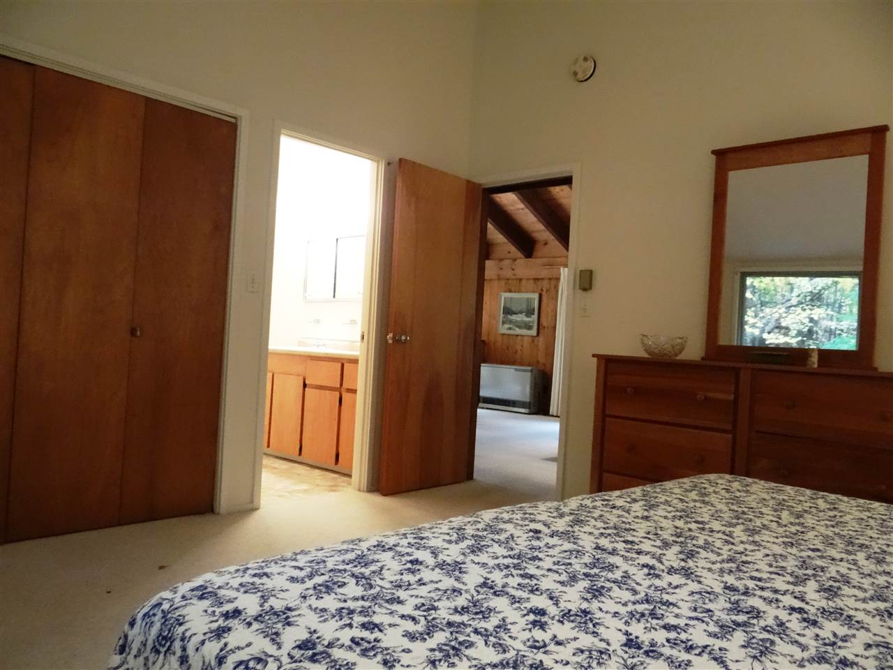 1089 Safford Road Hartford, VT 05059 - Photo 8 of 22 Gallery Image 8