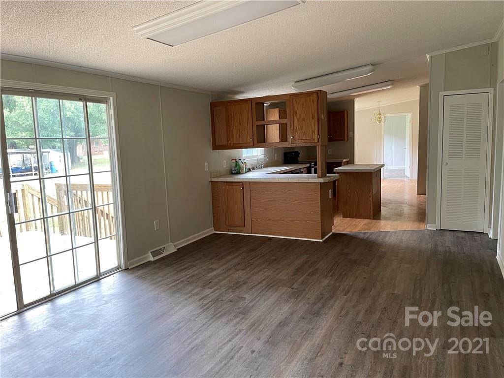 1380 Mathis Road Rock Hill, SC 29732 - Photo 2 of 19 Gallery Image 2