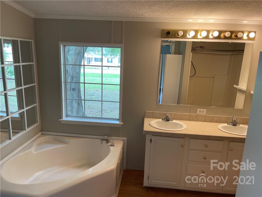 1380 Mathis Road Rock Hill, SC 29732 - Photo 10 of 19 Gallery Image 10