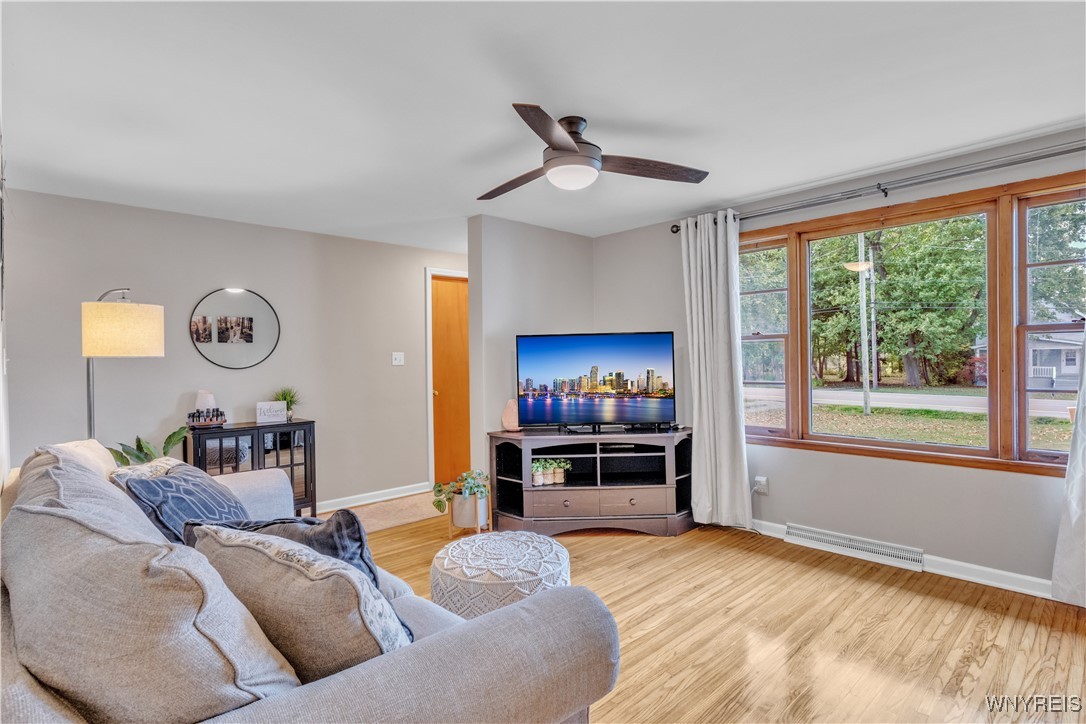 5606 Genesee Street Lancaster, NY 14086 - Photo 4 of 25