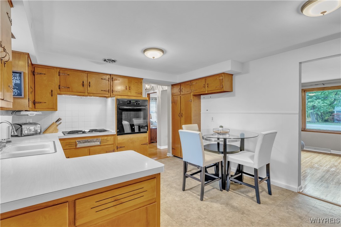 5606 Genesee Street Lancaster, NY 14086 - Photo 6 of 25