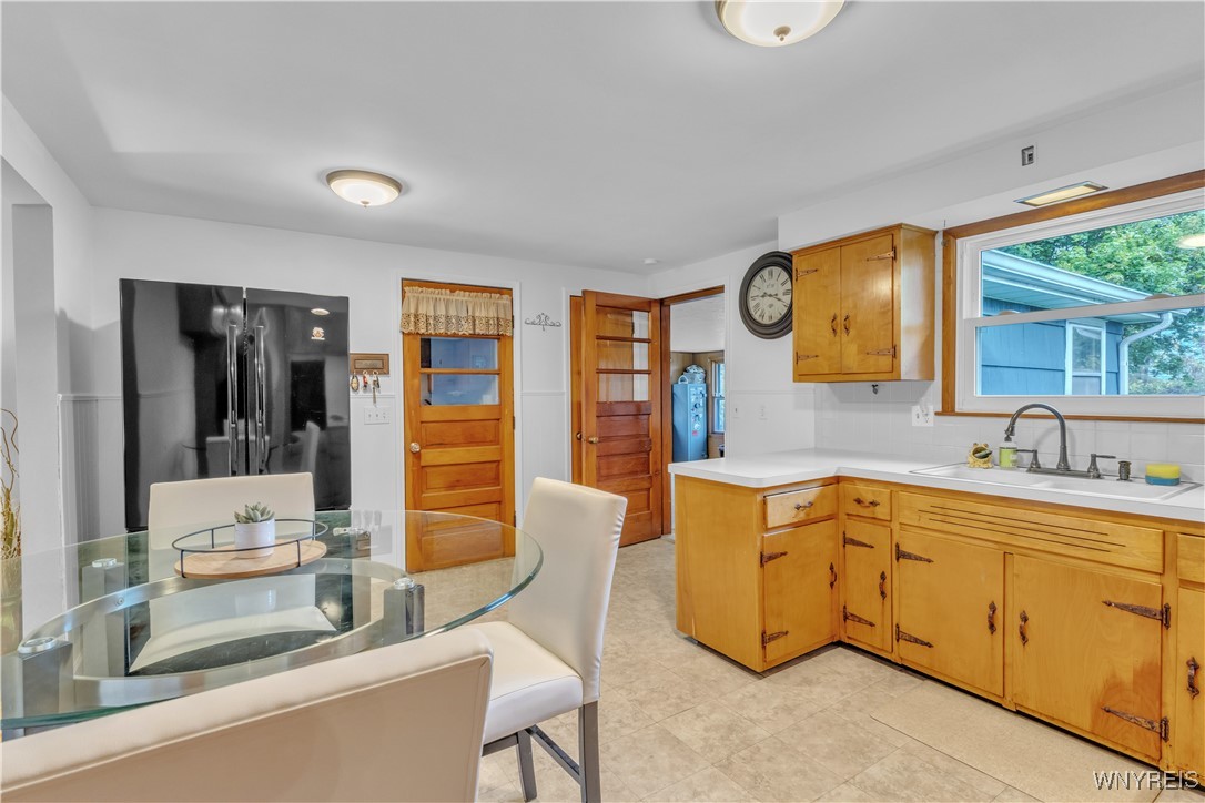 5606 Genesee Street Lancaster, NY 14086 - Photo 7 of 25