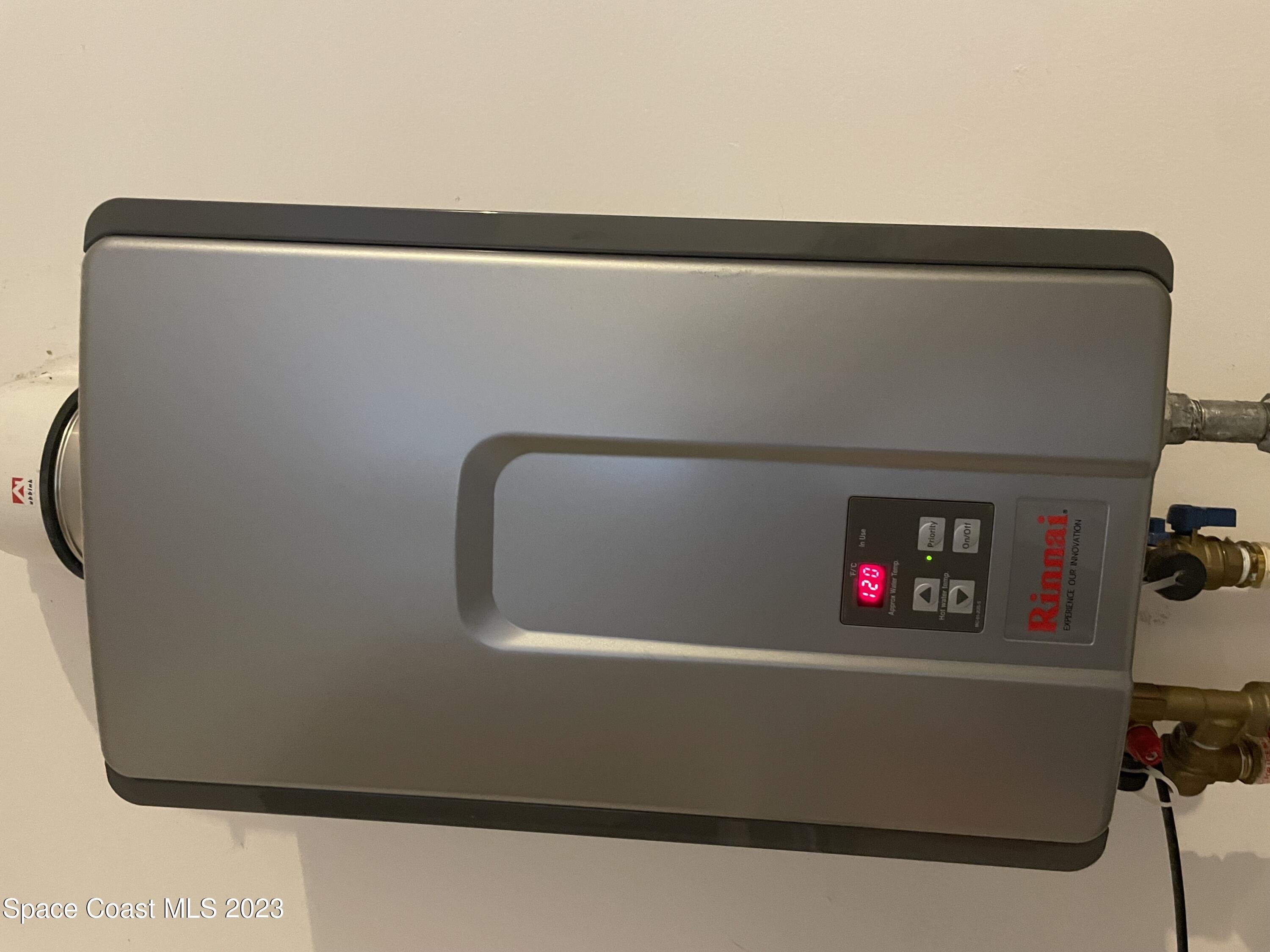 179 Shell Place, Unit 36 Rockledge, FL 32955 - Photo 20 of 20 a close up of a sink