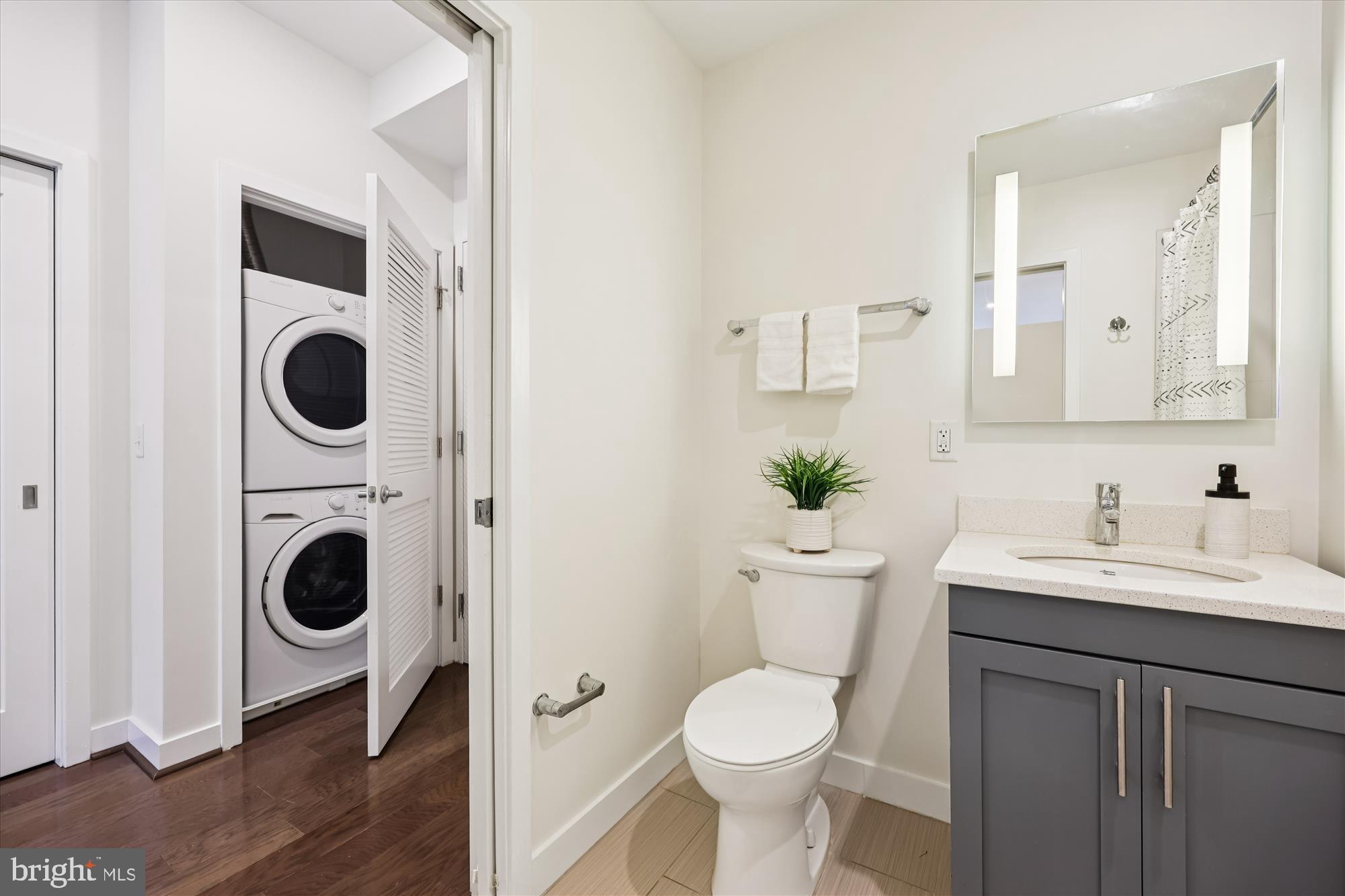 1320 Fenwick Lane, Unit 606 Silver Spring, MD 20910 - Photo 23 of 47 Full Bath