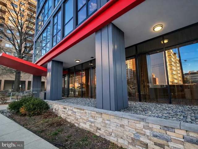 $259,900 | 1320 Fenwick Lane, Unit 606, Silver Spring, MD 20910